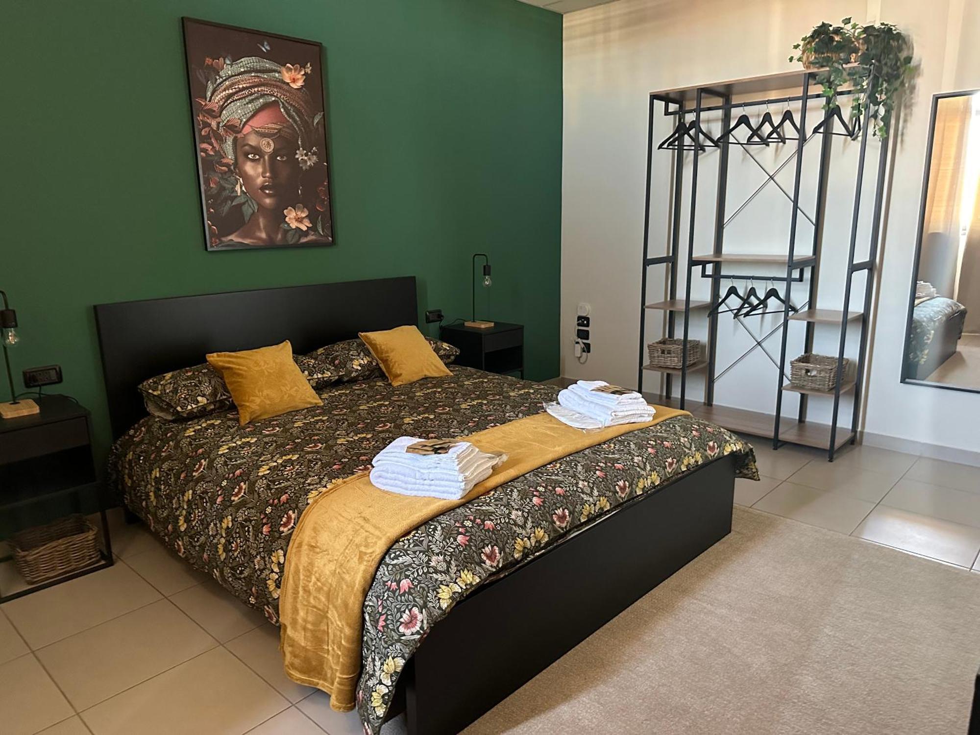 Jungalow Suite Bari Bagian luar foto